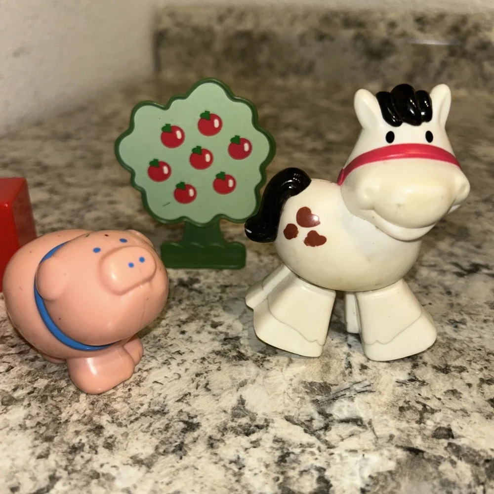 Vintage Fisher Price Farm Animals And Accessories Lot Pig, Horse, Tree, Milk B3‎